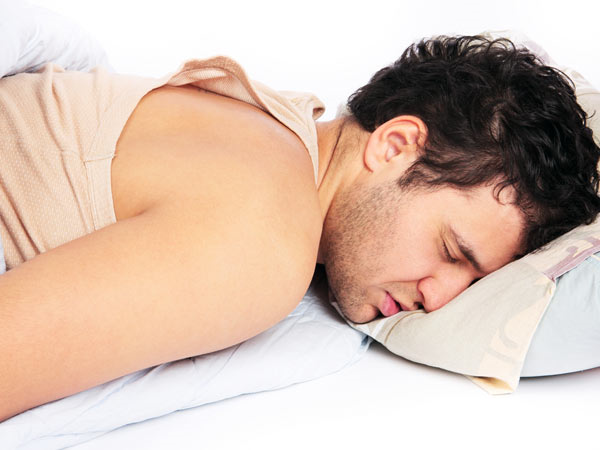Dùng điện thoại vào ban đêm làm tăng nguy cơ ung thư và mắc bệnh trầm cảm - 1