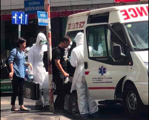 Xôn xao bệnh nhân nhiễm virus corona ở TP.HCM qua đời: Giám đốc Bệnh viện Chợ Rẫy lên tiếng - 1