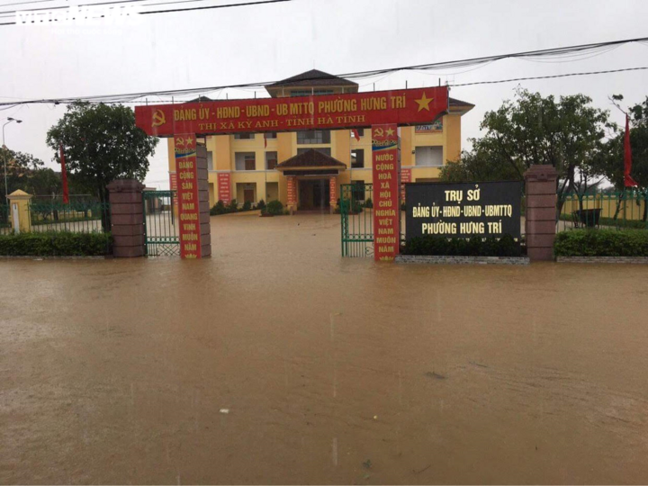 Bé gái 2 tuổi mất tích, nghi bị lũ cuốn trôi ở Hà Tĩnh - 2