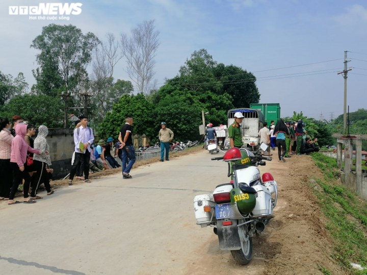 Đưa nghi phạm sát hại nữ sinh Học viện Ngân hàng thực nghiệm hiện trường - 2