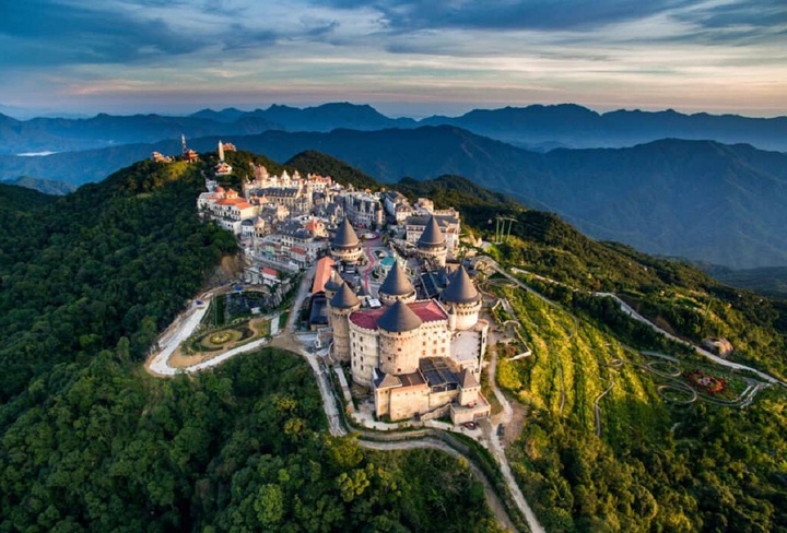 Kinh nghiệm du lịch Bà Nà Hills cho những du khách đến lần đầu - 1